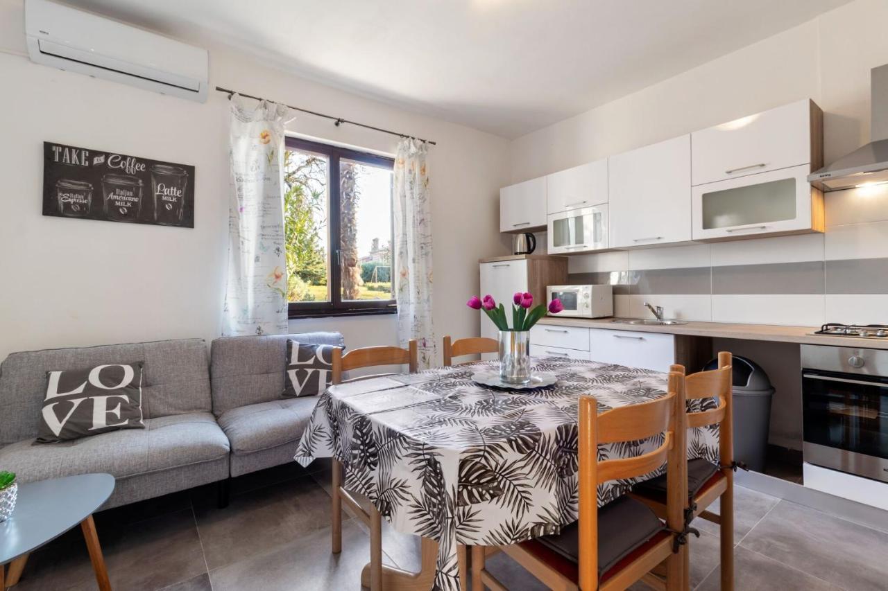 Apartment Greta Labin  Buitenkant foto